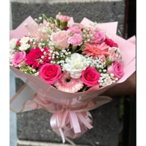 Bouquet (7) Bouquet - Sweet Embrace π